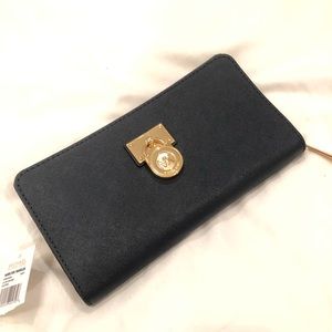 MIchael Kors Hamilton ZIP Around Wallet
